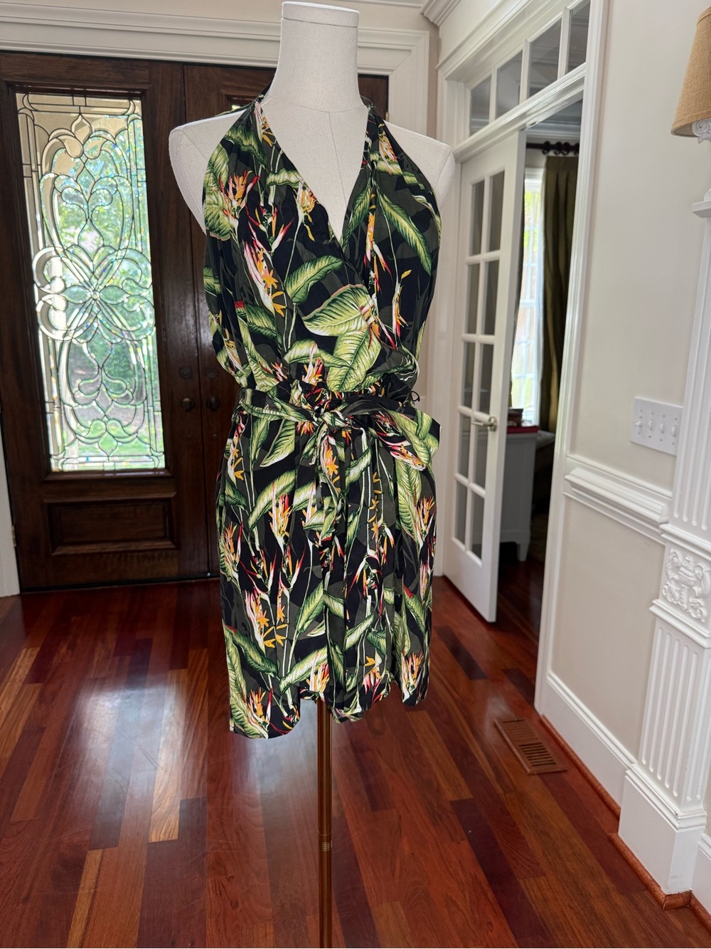 BCBGMaxAzriaTropical Print Halter Style Romper